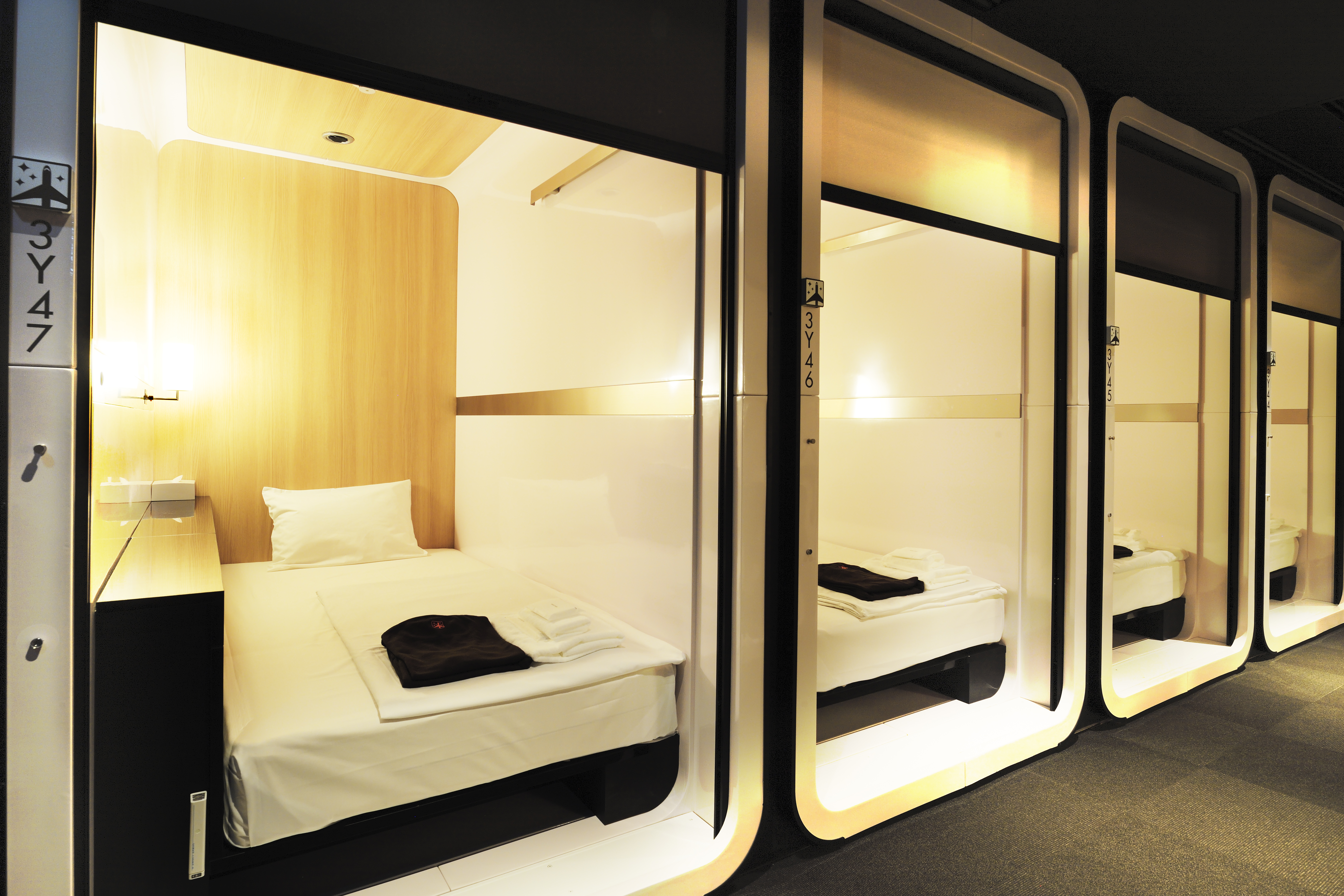 大阪關西機場過夜：First Cabin