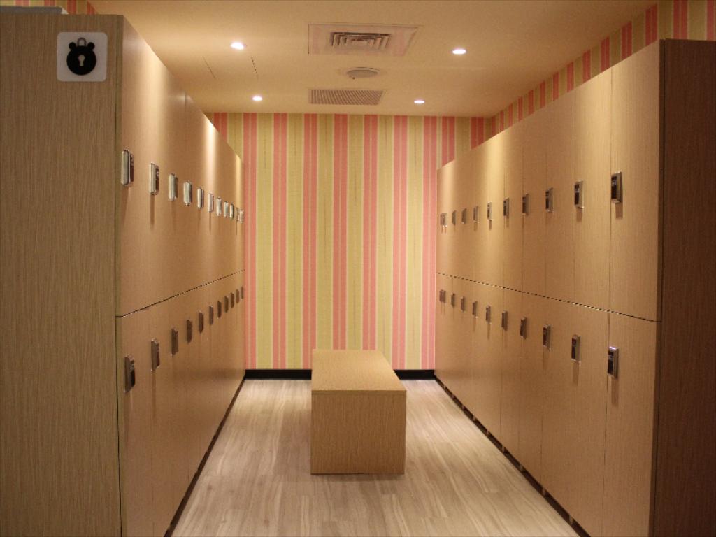 台北 台北住宿 台北飯店 台北酒店 台北膠囊酒店 悠逸行旅 Uinn Travel Hostel 黑熊好眠站 Hey Bear Capsule Hotel 台灣青旅膠囊旅店 Taiwan Youth Hostel & Capsule Hotel 東門3號膠囊旅店 DONGMEN 3 Hostel WORK INN 北車館 WORK INN TPE
