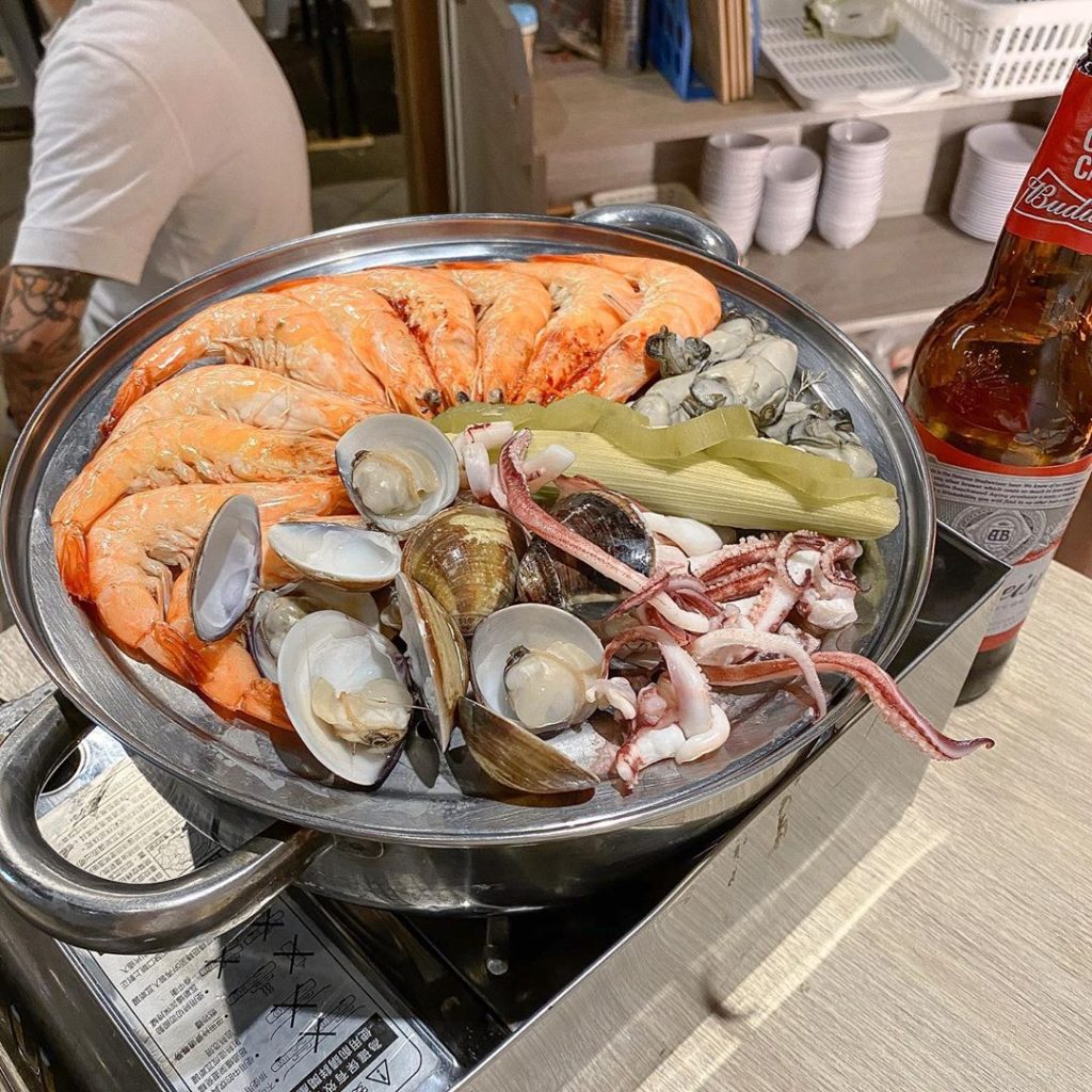 澎湖美食 澎湖必吃 澎湖必食 澎湖美食推薦 澎湖小吃 澎湖銅板美食 澎湖特產 
澎湖海產 澎湖海鮮 
澎湖海鮮蒸鍋 鮮食堂海鮮蒸鍋