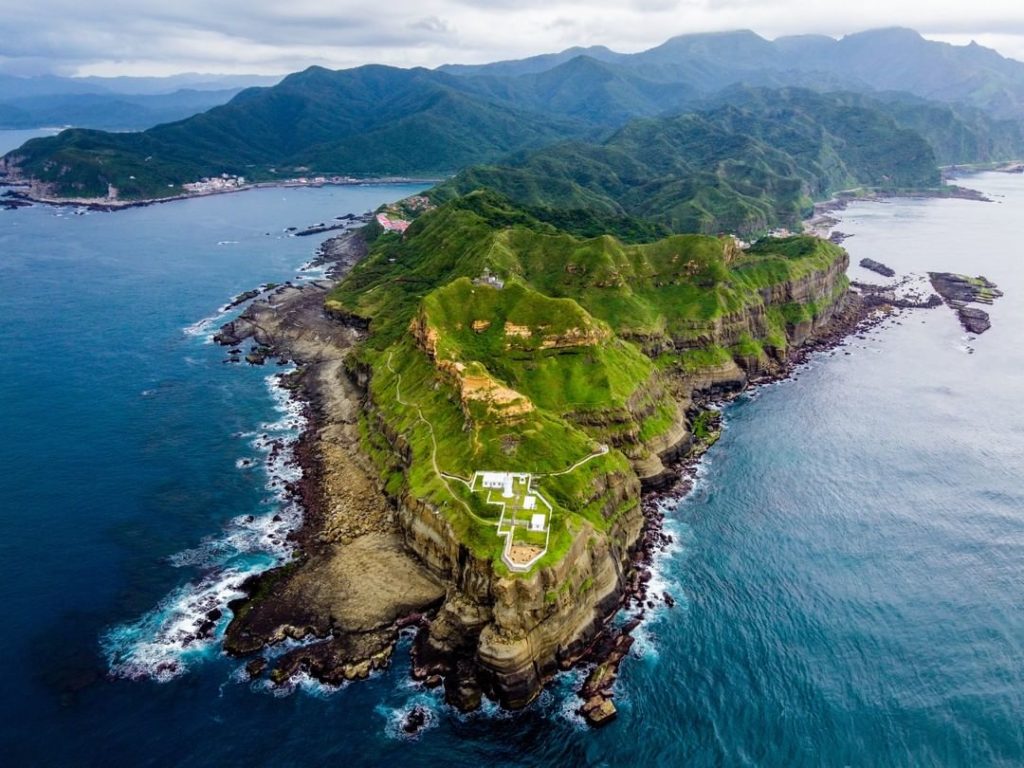 南雅奇岩 台灣好行 黃金福隆線 東北角一日遊 東北角景點 東北角海岸 東北角秘境 福隆海水浴場 黃金瀑布 鼻頭角步道 龍洞