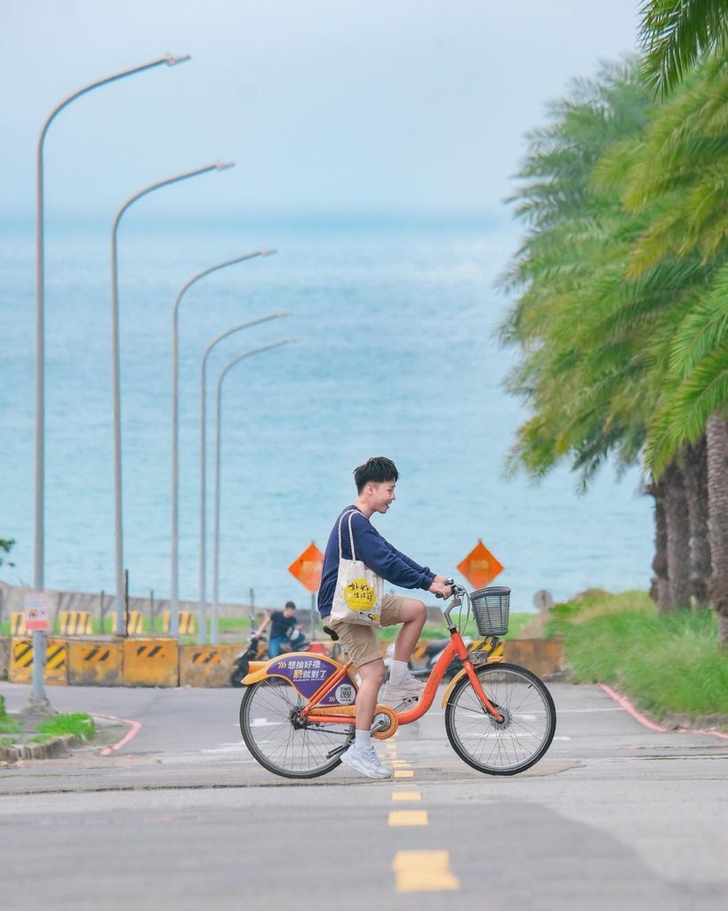 崁頂站騎單車