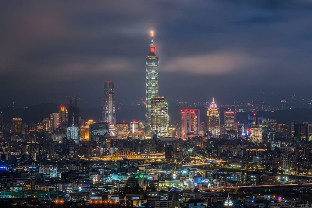 內湖碧山巖夜景