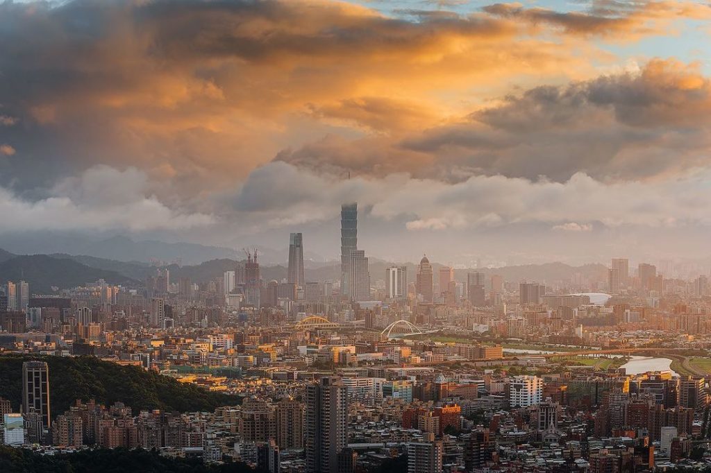 內湖碧山巖夕陽絕景
