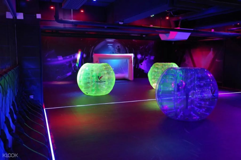 室內好去處 室內活動 大富翁夢想世界 Crossfire Archery Tag Arena 黑暗中對話 香港好去處 落雨好去處 SuperPark VAR LIVE 電競館 VR