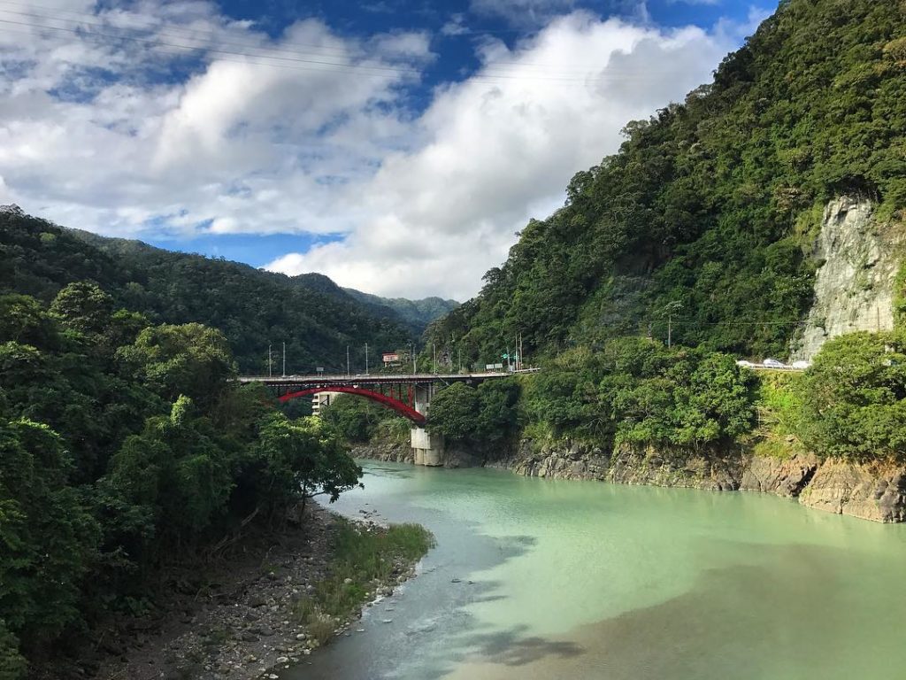 烏來野溪溫泉 烏來溫泉 台北野溪溫泉 台北溫泉 新北野溪溫泉 新北溫泉 烏來老街