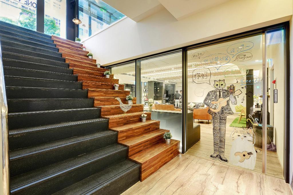 台北 台北住宿 台北飯店 台北酒店 台北膠囊酒店 悠逸行旅 Uinn Travel Hostel 黑熊好眠站 Hey Bear Capsule Hotel 台灣青旅膠囊旅店 Taiwan Youth Hostel & Capsule Hotel 東門3號膠囊旅店 DONGMEN 3 Hostel WORK INN 北車館 WORK INN TPE