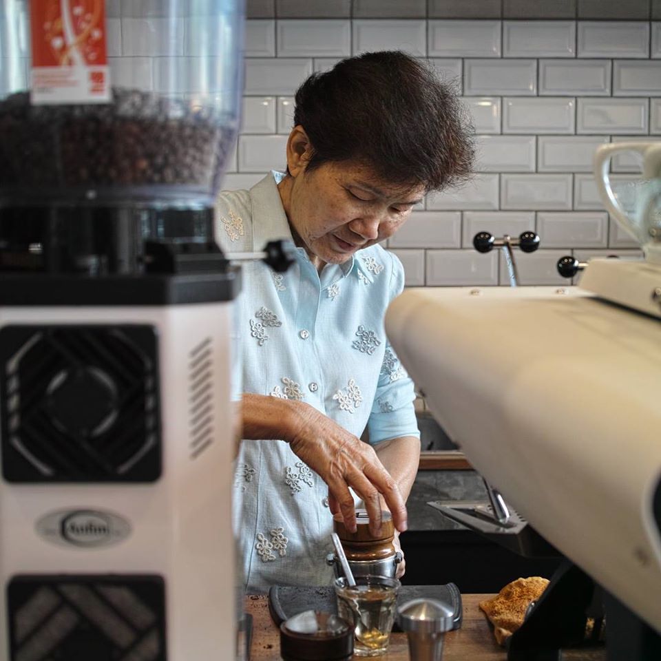 Happy Espresso 曼谷唐人街必吃美食推薦 前往曼谷的唐人街的交通方法可以搭BTS轉交通船往唐人街或搭MRT
