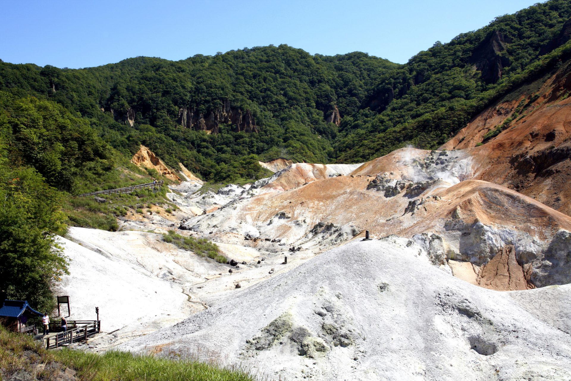 登別地獄谷 登別溫泉 登別温泉 noboribetsu onsen｜札幌景點 札幌交通 札幌購物 札幌行程 札幌自由行 札幌美食 北海道 Hokkaido 北海道道央景點 北海道自助遊 北海道自由行 北海道景點 道央景點 北海道交通