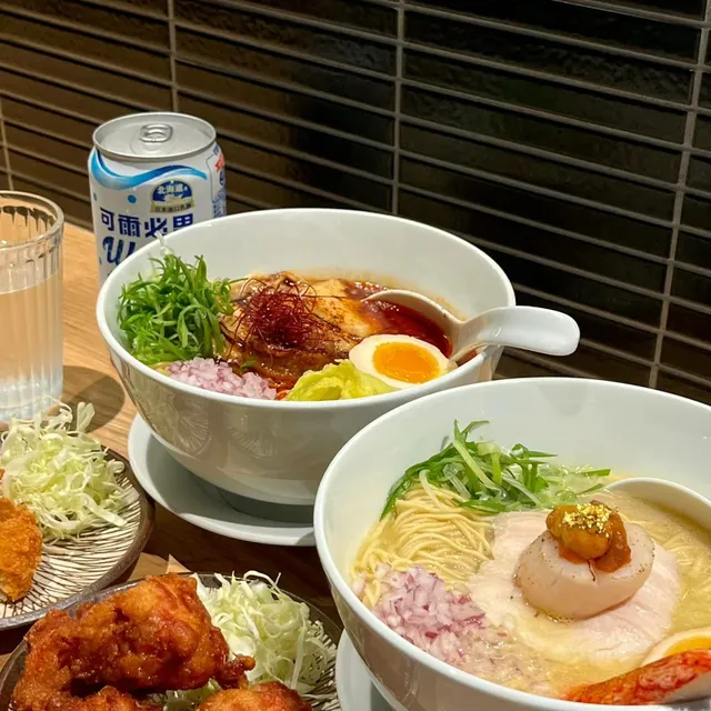 滿客屋拉麵,特色豚骨高湯精心熬製,香醇濃郁,細滑順口,是饕客不可錯過的美食體驗。