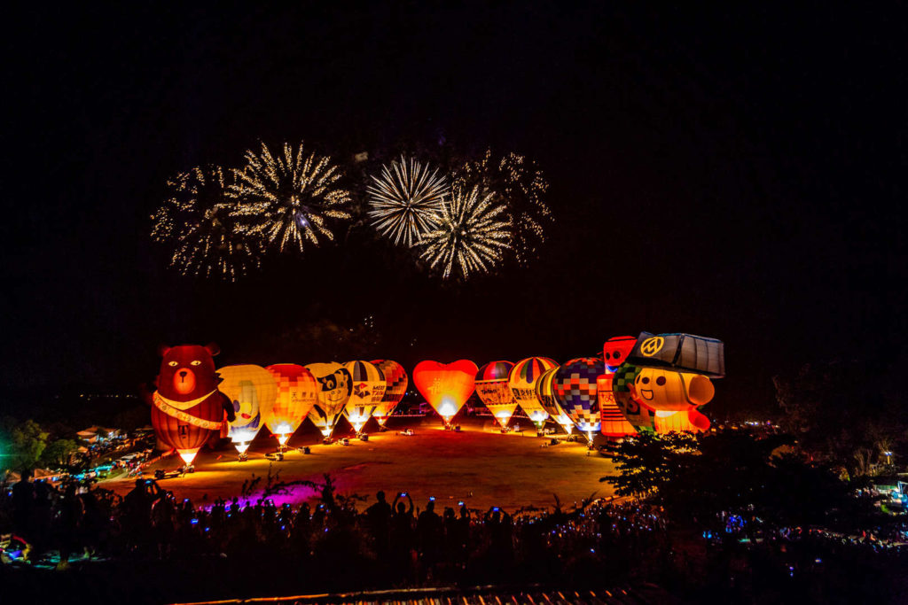 光雕音樂會 台東自由行 台東景點 台東行程 台灣熱氣球嘉年華 台灣國際熱氣球嘉年華 台東熱氣球嘉年華 台東鹿野高台