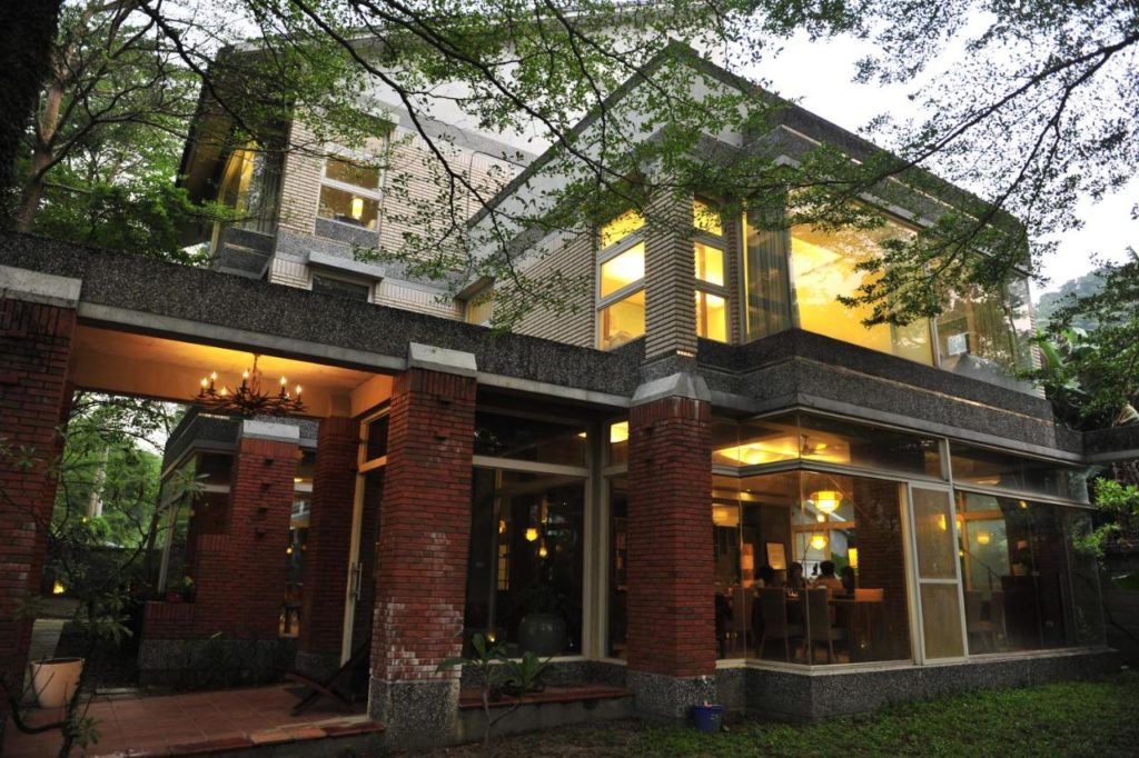 明山莊人文會館