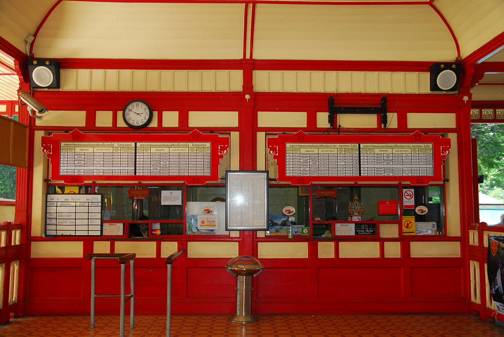 華欣景點 華欣自由行 華欣必去 華欣火車站 Hua Hin Railway Station 泰國最美火車站 懷舊火車站