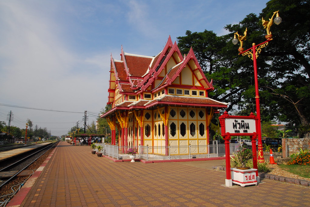 華欣景點 華欣自由行 華欣必去 華欣火車站 Hua Hin Railway Station 泰國最美火車站 懷舊火車站