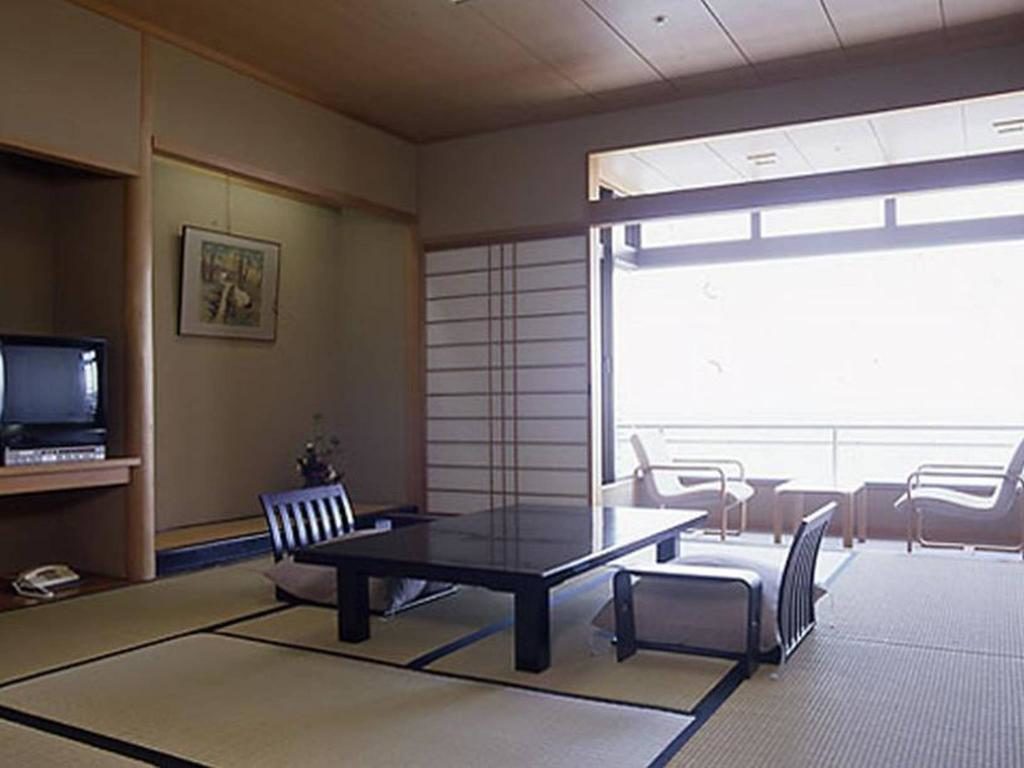 伊豆半島溫泉旅館 熱川館酒店