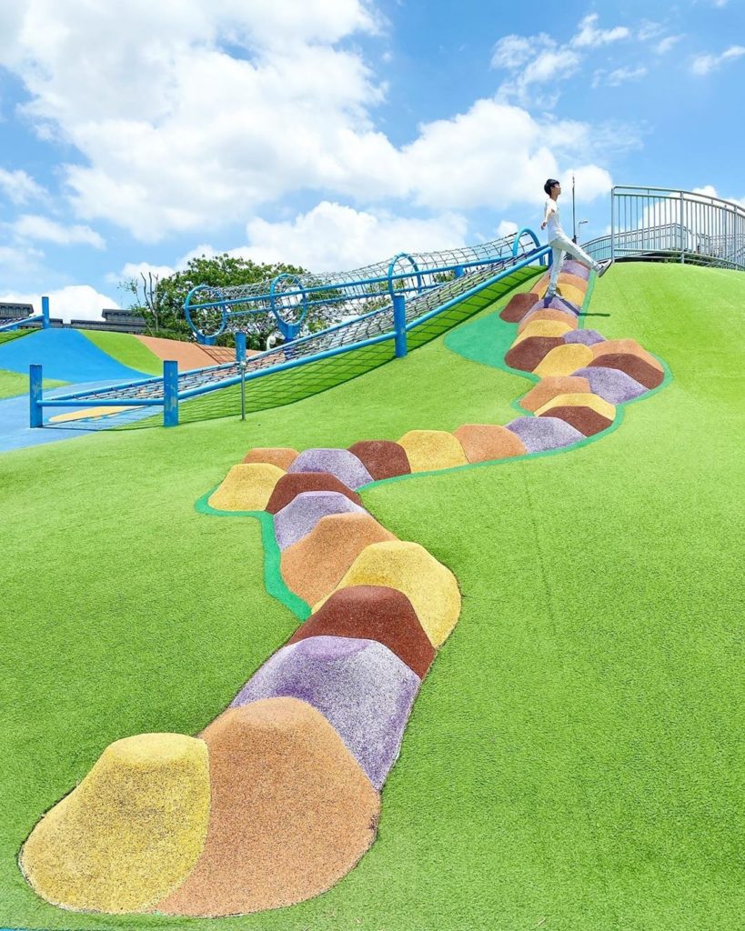 員山公園 新北一日遊 新北打卡 新北景點 新北 網美好去處 新月橋 新莊文昌祠 板橋435藝文特區 435藝文特區 重慶里彩繪牆 遊逸之丘