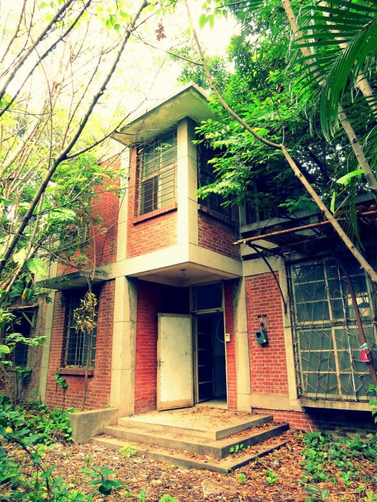 忠權社區 八卦山 文學步道 彰化市景點 彰化一日遊 彰化台鐵宿舍村 彰化扇形車庫 彰化景點 彰化打卡景點 彰化景點推薦 賴和詩牆銀河廊道