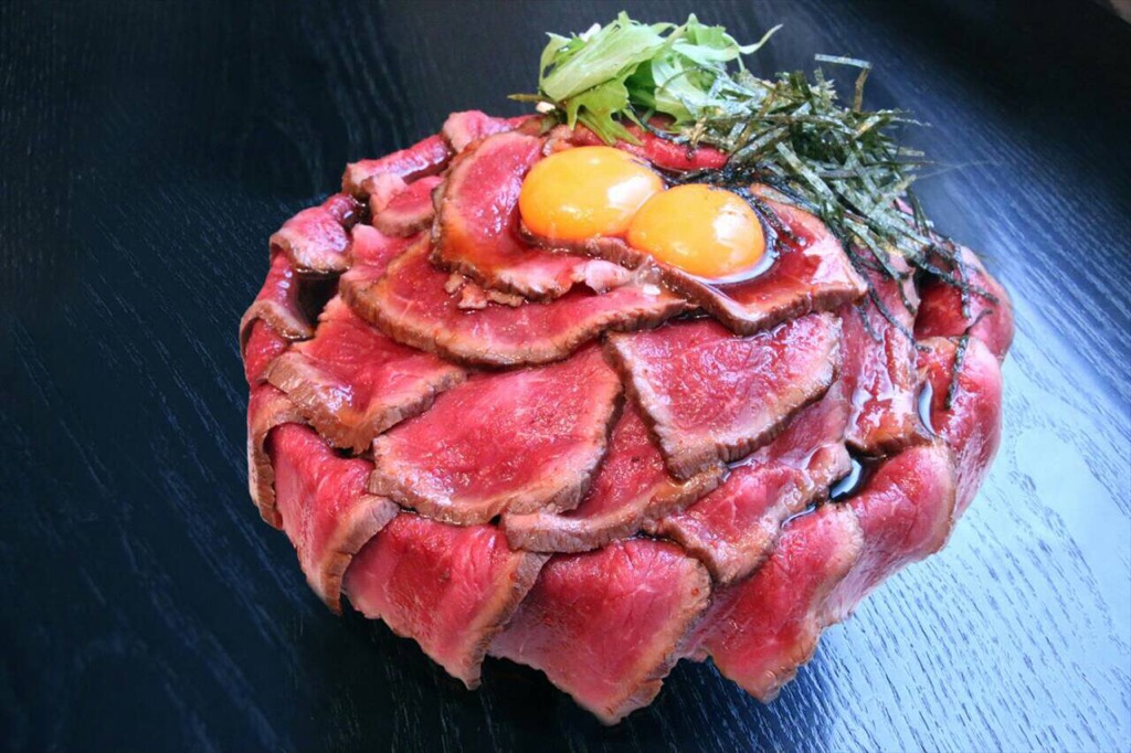 【肉食獸注意】多到見唔到隻碗!烤牛肉丼@CAMEL DINER