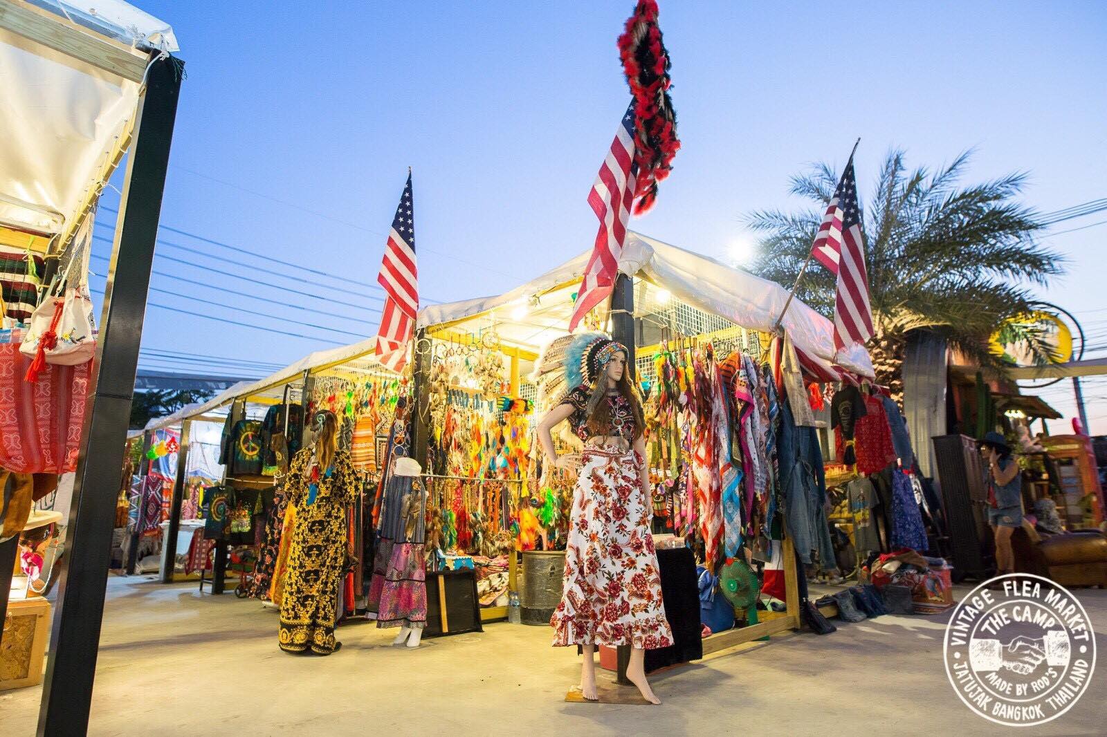 越夜越熱鬧!曼谷必逛十大夜市!(前篇) The Camp Vintage Flea Market (翟道翟週營地懷舊跳蚤市場)