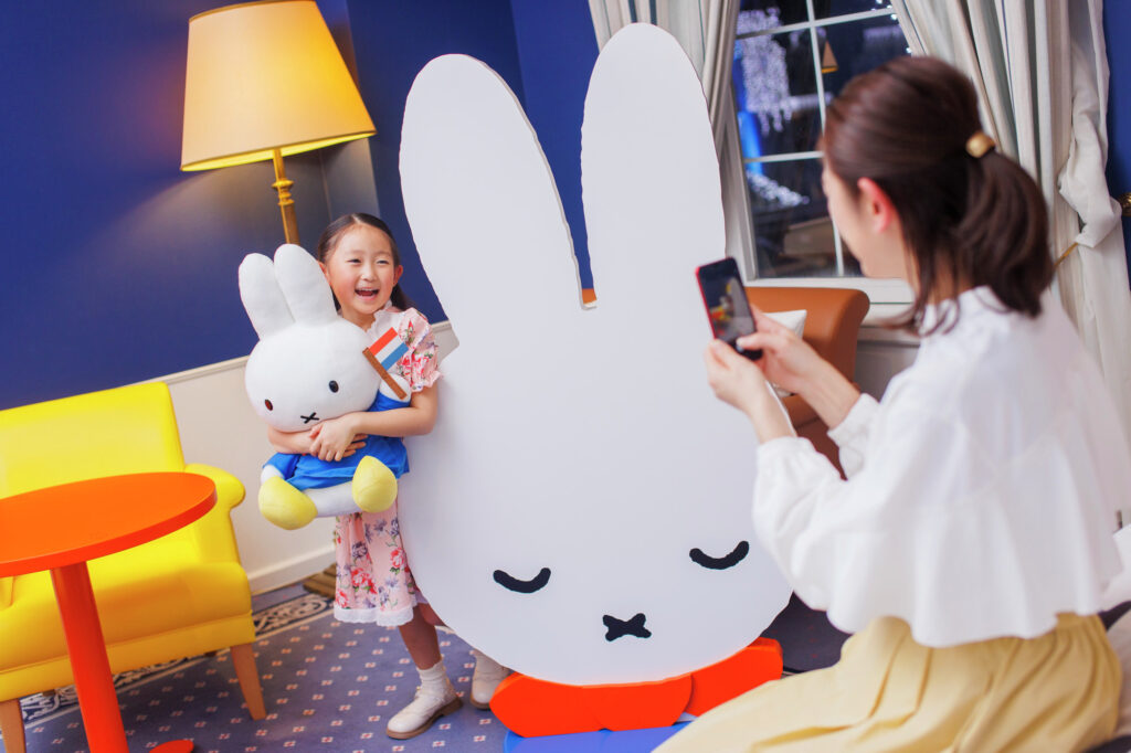 九州豪斯登堡Miffy 主題樂園 - Miffy 主題房有大量Miffy公仔供小朋友打卡