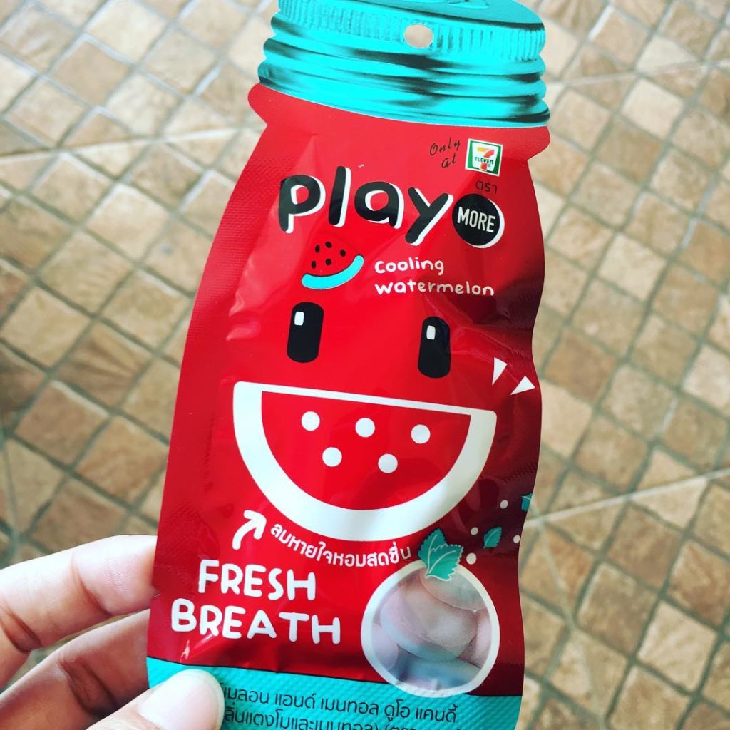 泰國7-11西瓜涼糖 泰國7-11 泰國必買 泰國必吃 泰國便利店7-11必吃美食 泰國超商7-11必喝奶茶