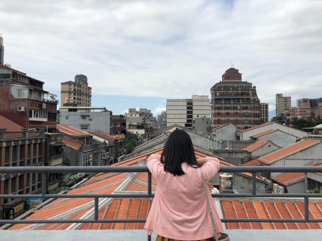 迪化街207博物館可俯瞰迪化街風光 台北大稻埕 大稻埕必吃美食 大稻埕交通怎麼去 大稻埕和迪化街景點 大稻埕必逛碼頭市集 大稻埕老街