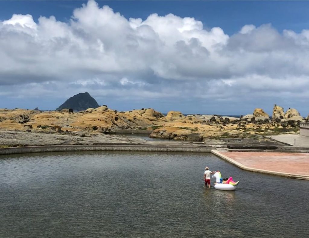 和平島公園重新開幕後的沙灘戲水區 和平島海角樂園 基隆景點 基隆行程 基隆自由行 基隆一日遊