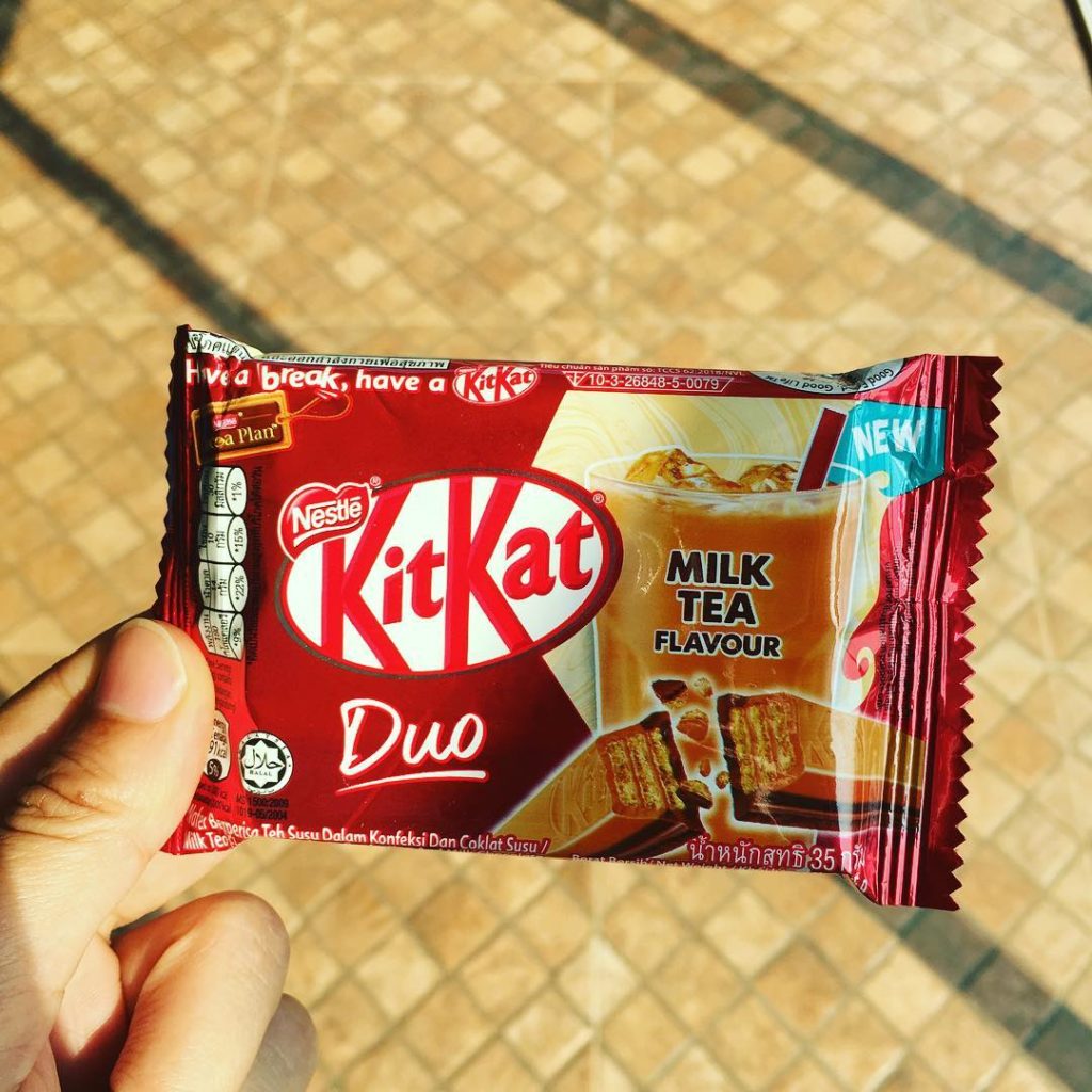 Kitkat泰奶巧克力 泰國7-11 泰國必買 泰國必吃 泰國便利店7-11必吃美食 泰國超商7-11必喝奶茶