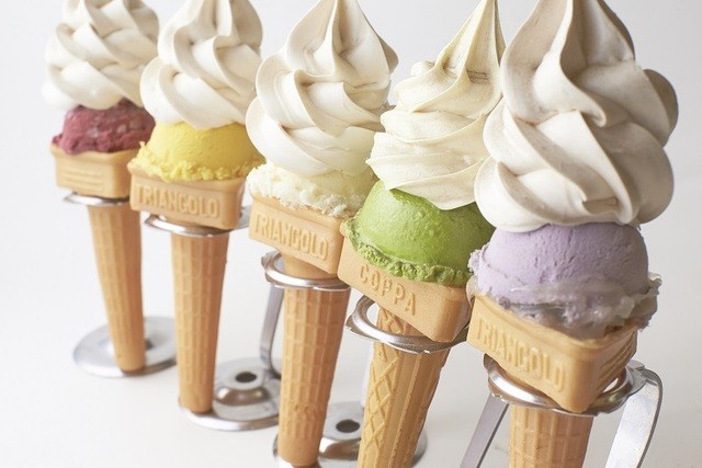 ▲ 絹豆腐雪糕+GELATO 400円