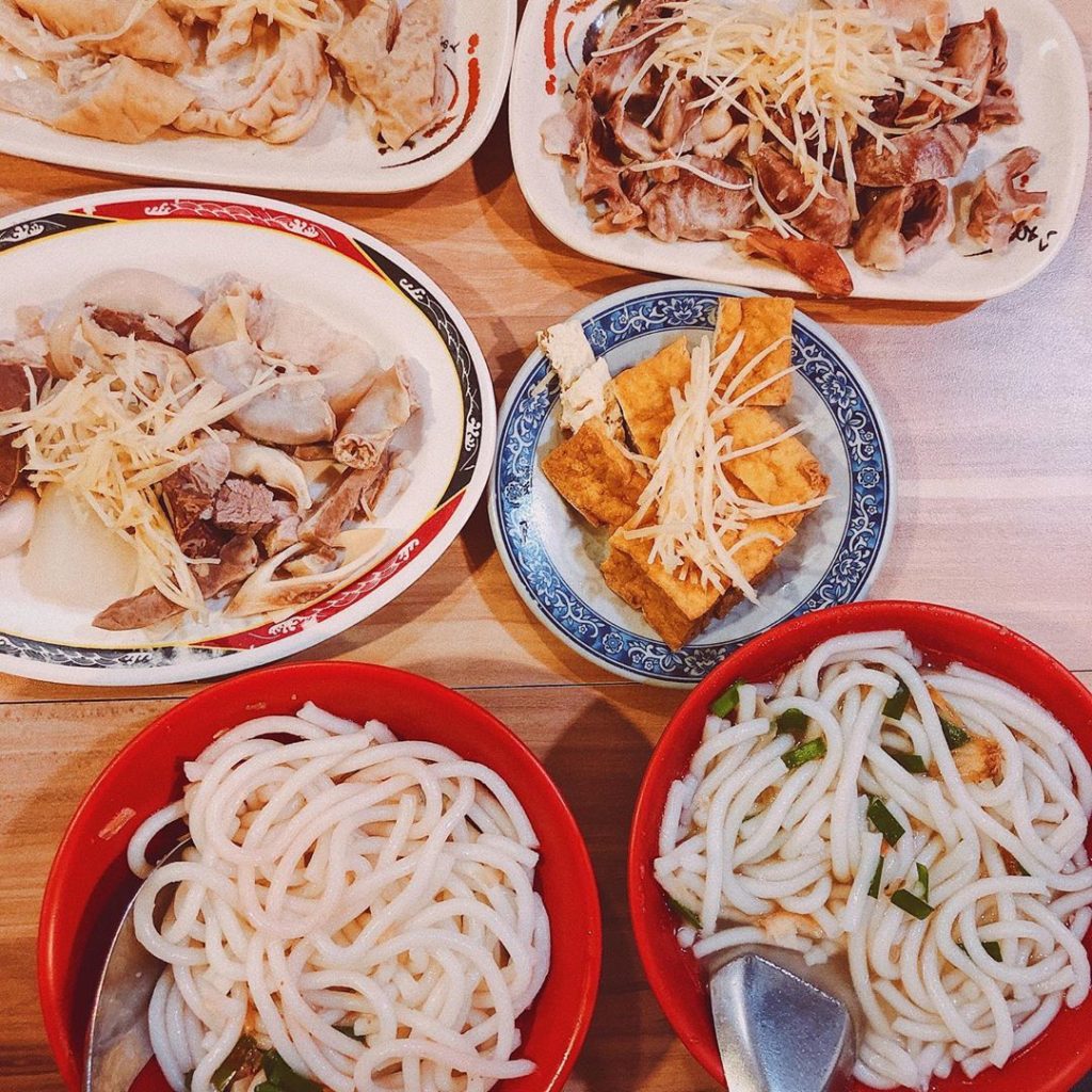 永樂米苔目 台北大稻埕 大稻埕必吃美食 大稻埕交通怎麼去 大稻埕和迪化街景點 大稻埕必逛碼頭市集 大稻埕老街