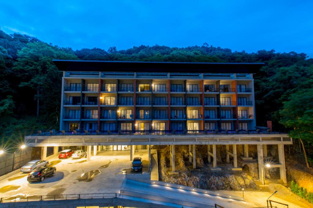 糖果海濱度假村-崖頂-奧南 (Sugar Marina Resort-CLIFFHANGER-Aonang)