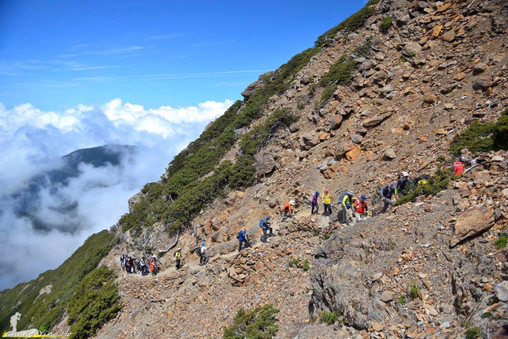 玉山主峰 台灣十景 台灣十大地景 東埔山莊 排雲山莊抽籤 