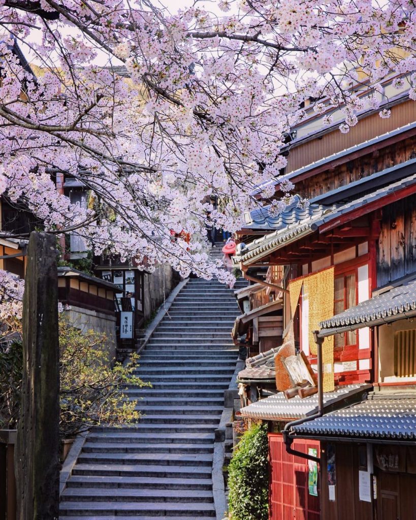 關西 Kansai かんさいちほう 大阪 Osakaおおさかふ 京都 Kyotoきょうとし 宇治 Ujiうじし 奈良 Naraならけん 名古屋 Nagoyaなごや 和歌山 Wakayamaわかやまし 神戶 Kobeこうべし 關西必到 關西必去 關西自由行 關西行程 關西行程包 大阪必到 大阪必去 大阪自由行 大阪行程 大阪行程包 京都必到 京都必去 京都自由行 京都行程 京都行程包 宇治必到 宇治必去 宇治自由行 宇治行程 宇治行程包 奈良必到 奈良必去 奈良自由行 奈良行程 奈良行程包 名古屋必到 名古屋必去 名古屋自由行 名古屋行程 名古屋行程包 和歌山必到 和歌山必去 和歌山自由行 和歌山行程 和歌山行程包 神戶必到 神戶必去 神戶自由行 神戶行程 神戶行程包 關西機場 懶人包 大阪自由行七天六夜行程 大阪7日6夜2018 大阪7日6夜預算 大阪七天六夜花費 京阪奈七天六夜 7天6夜 關西自由行交通 大阪6日5夜2018 京都7日遊 關西七日六夜旅行團 關西國際機場 京都 鴨川 三條 金閣寺 嵐山一日遊 錦市場 和服 清水坂 二年坂 三年坂清水寺 八阪神社 伏見稲荷 高台寺 祇園 大阪城公園 大阪城天守閣 道頓崛觀光船 心齋橋 日本環球影城 USJ 海遊館 天保山Market Place 天保山摩天輪 宇治半日遊 奈良春日大社 奈良公園 梅田 難波 中部國際機場 名古屋城 大須觀音 大須商店街 名古屋港水族館 LEGOLAND