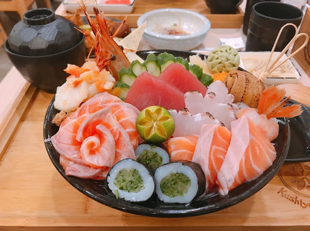 澎湖美食 澎湖必吃 澎湖必食 澎湖美食推薦 澎湖小吃 澎湖銅板美食 澎湖特產 
澎湖海產 澎湖海鮮 
澎湖日料 澎湖日式料理 串好kushiyoshi日式食堂 生魚片丼飯