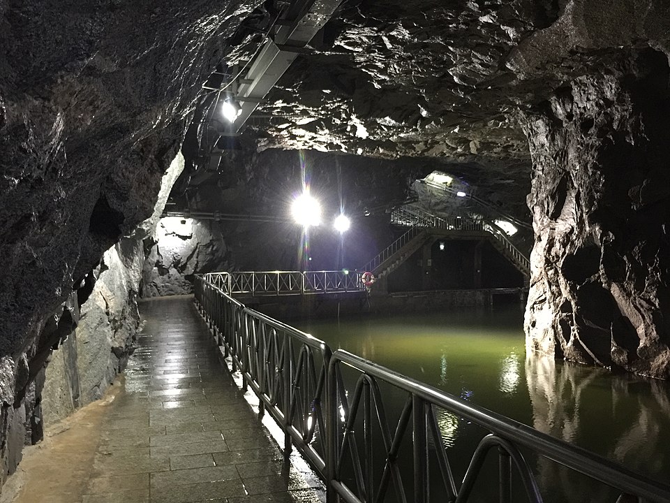 金門一日遊 金門自由行 金門景點 金門必去 金門必訪 金門旅遊
翟山坑道