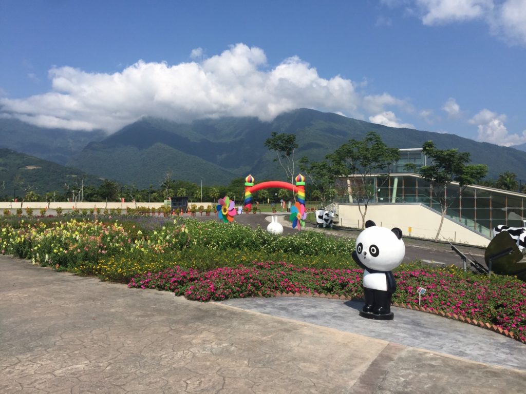 南濱公園 台開心農場 地耕味-玩味蕃樂園 野猴子探險森林 親子旅遊 親子旅遊景點 花蓮一日遊 新光兆豐休閒農場 花蓮親子景點 花蓮親子餐廳