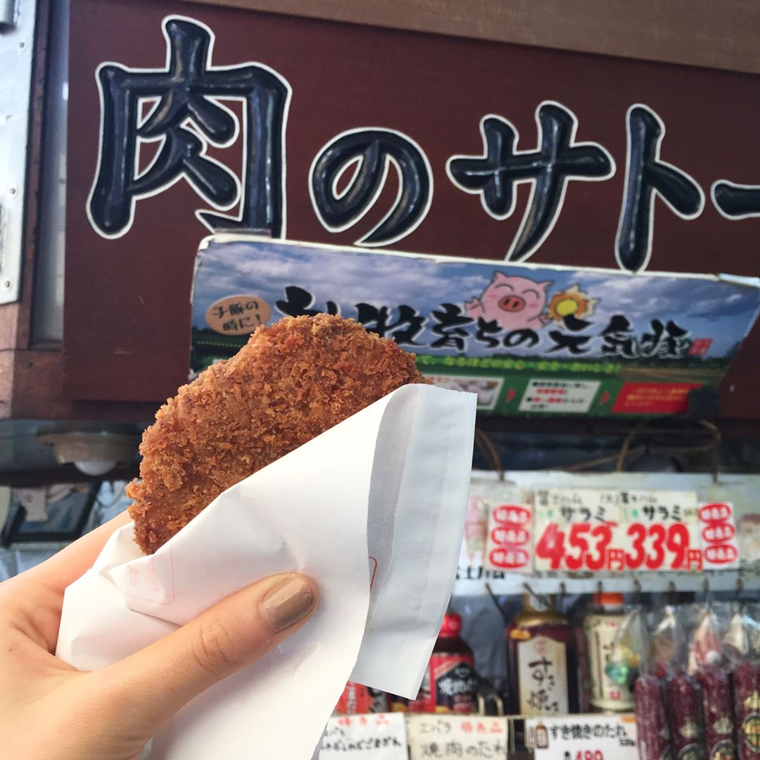 東京下町風情！「谷中銀座商店街」貓奴朝聖地！肉のサトー