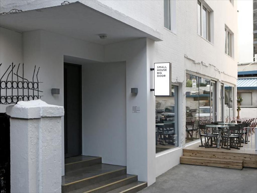 首爾cafe 小房子大門酒店 乙支路入口 乙支路入口站 明洞站 明洞 明洞酒店 明洞飯店 明洞住宿 明洞酒店推介 明洞飯店推介 明洞住宿推介 明洞酒店推薦 明洞飯店推薦 明洞住宿推薦 首爾小房子大門酒店 - 首爾 Small House Big Door Hotel Seoul Small House Big Door Hotel Small House Big Door Seoul Small House Big Door Small House Big Door Hotel 韓國 Korea 韓國自由行 韓國酒店 韓國飯店 韓國酒店推薦 韓國飯店推薦 韓國必住酒店 韓國必住飯店 韓國飯店推介 韓國飯店推介 韓國住宿 韓國住宿推薦 韓國住宿推介 韓國住宿2019 韓國住宿推薦2019 韓國住宿推介2019 首爾 Seoul 首爾住宿 首爾酒店 首爾飯店 首爾住宿推薦 首爾住宿推介 首爾酒店推薦 首爾酒店推介 首爾飯店推薦 首爾飯店推介 首爾必住酒店 首爾必住飯店 首爾住宿2019 首爾酒店2019 首爾飯店2019 首爾酒店推薦2019 首爾酒店推介2019 首爾飯店推薦2019 首爾飯店推介2019 首爾必住酒店2019 首爾必住飯店2019