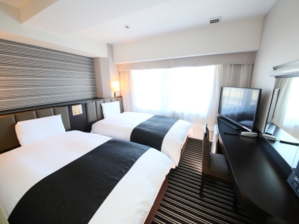 東京自由行！高CP值！新宿人氣商務旅館！APA酒店 新宿御苑前 (APA Hotel Shinjuku-Gyoemmae) - 雙床房