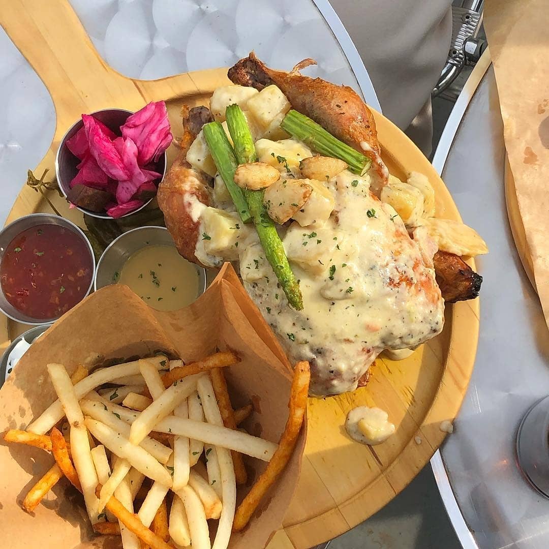 Sweet Chicken 스윗치킨 手工啤酒 梨泰院美食 梨泰院必食 梨泰院露天咖啡廳 梨泰院打卡景點 梨泰院景色 梨泰院夜景