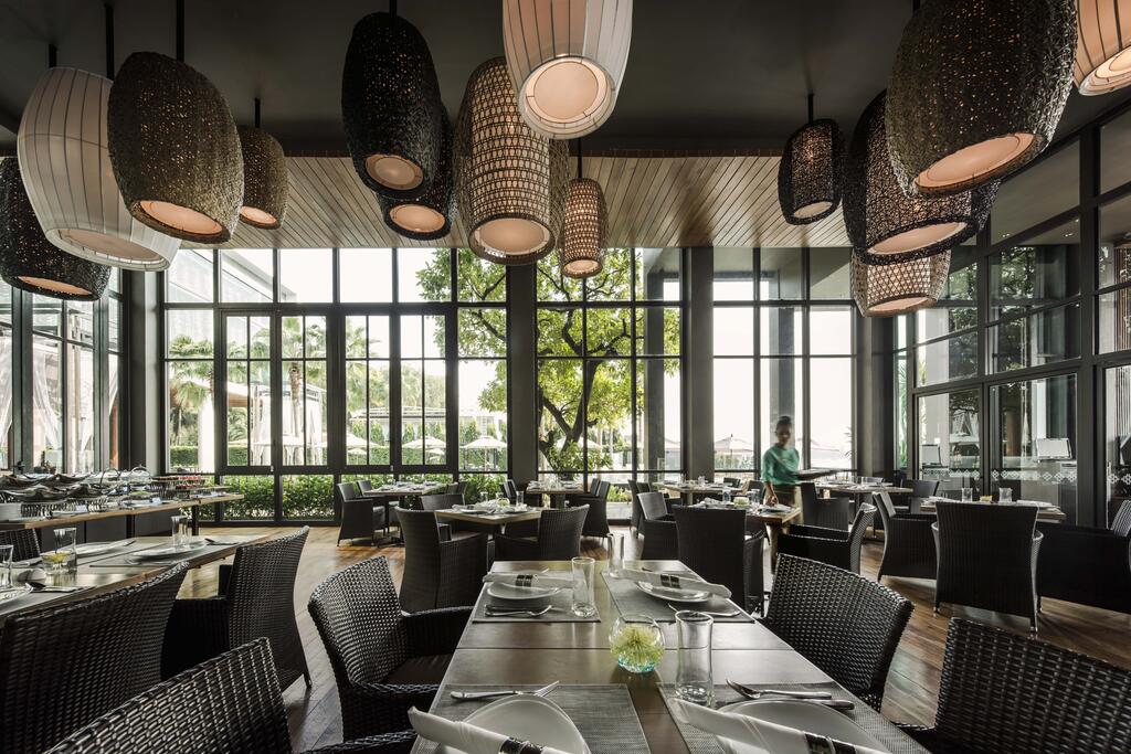 芭堤雅酒店 芭堤雅住宿 芭堤雅飯店 芭堤雅VILLA 芭堤雅Resort
達拉角度假村(Cape Dara Resort)芭堤雅設計酒店 Cape Dara Resort酒店餐廳 | 圖片來源:booking.com