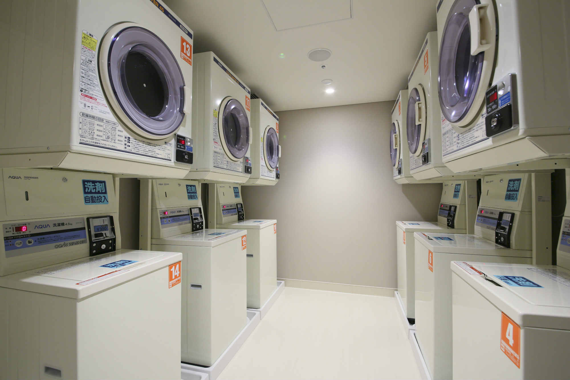 血拼必住！車站5分鐘、近購物點！新宿方便酒店十選！﹝後篇﹞Hotel Gracery Shinjuku(哥斯拉酒店) - 投幣式自助洗衣設備