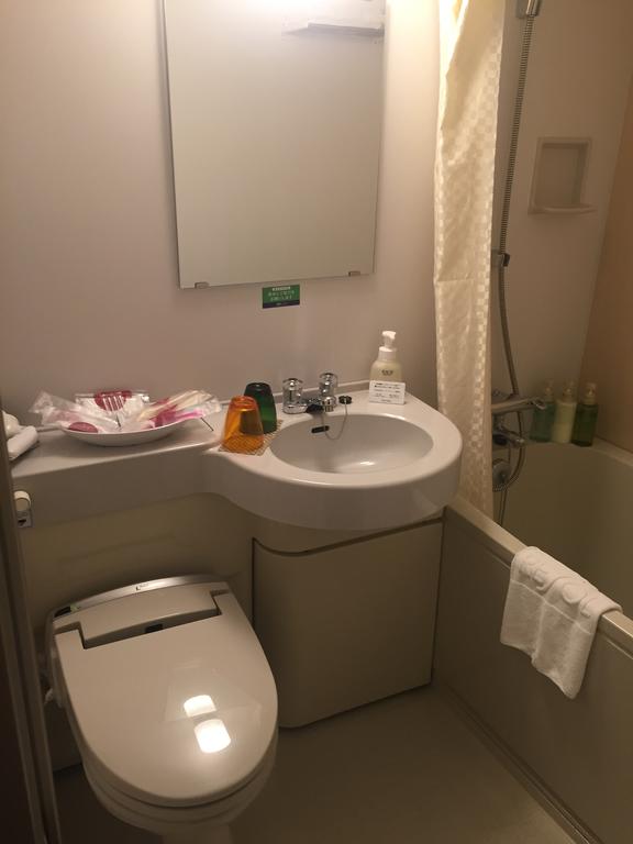東京自由行！高CP值！池袋人氣商務酒店！(池袋站東口篇) 池袋Resol酒店 (Hotel Resol Ikebukuro) - 浴室及洗手間