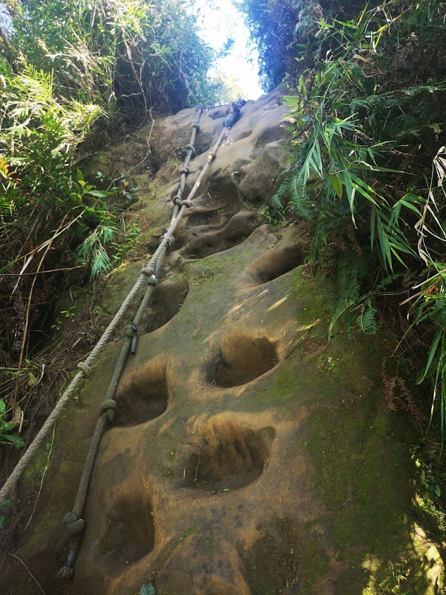南港山攀岩步道