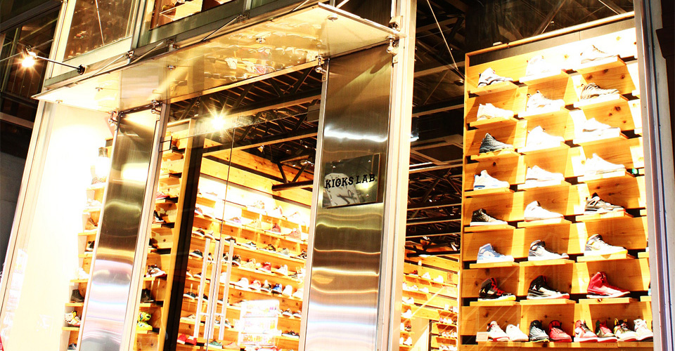東京逛街必去！潮流品牌集中地「裏原宿」 KICKS LAB