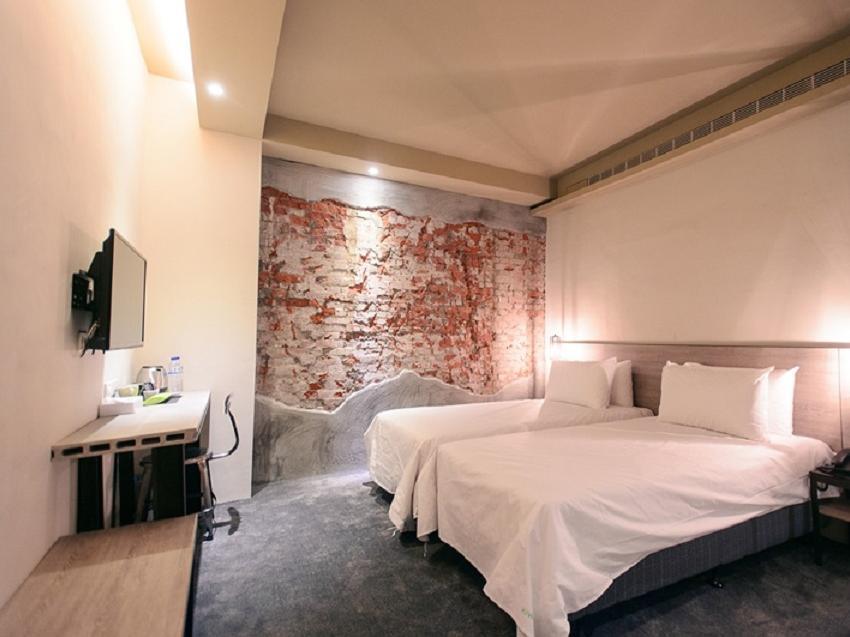 遊台必住！台中十大人氣酒店(後篇)奇異果快捷旅店 - 站前二館 (Kiwi Express Hotel – Taichung Station Branch II)