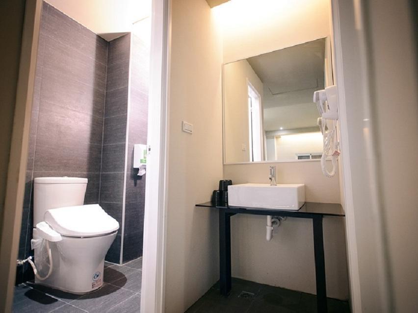遊台必住！台中十大人氣酒店(後篇)奇異果快捷旅店 - 站前二館 (Kiwi Express Hotel – Taichung Station Branch II)