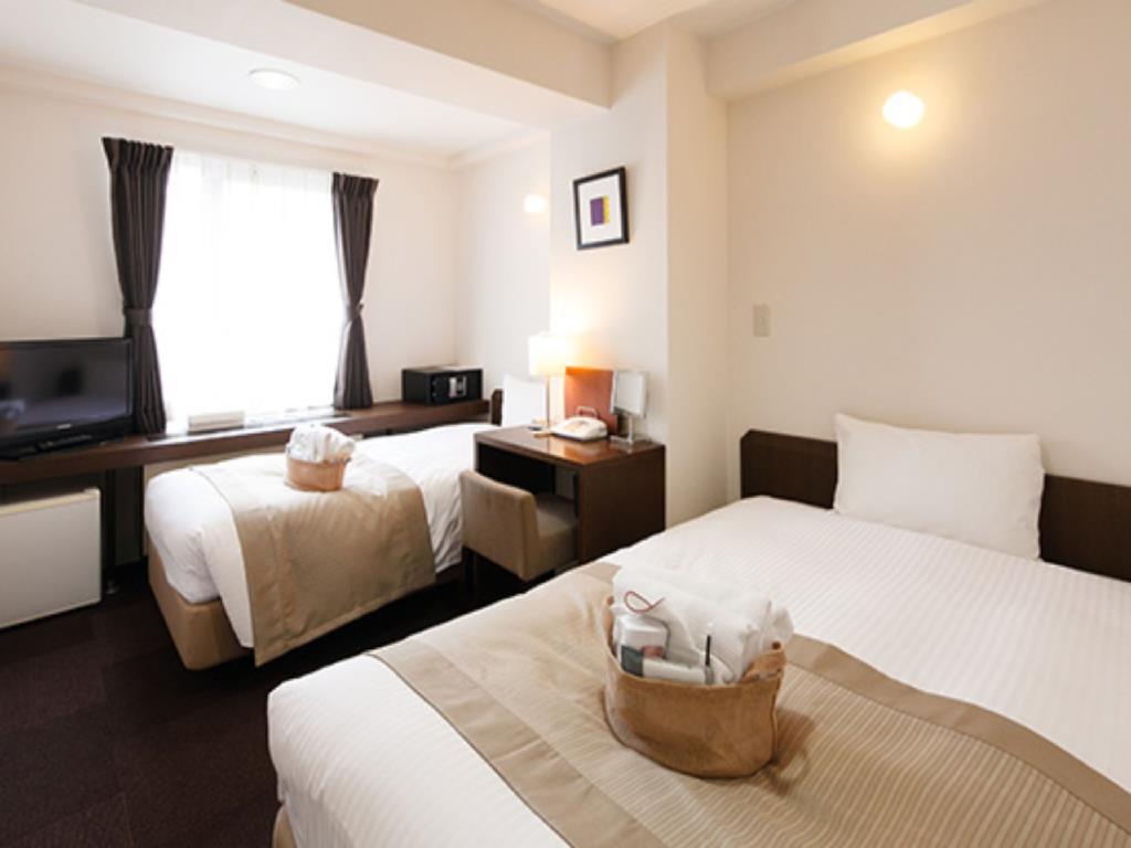 東京自由行！高CP值！新宿人氣商務旅館！Lonestar 城市酒店 (City Hotel Lonestar) - 雙床房