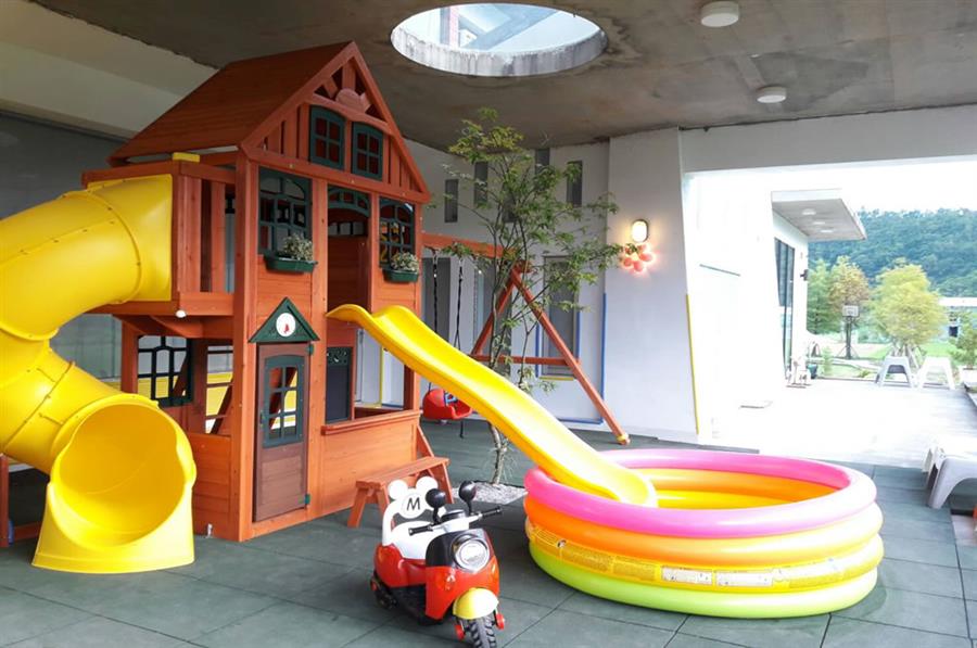 宜蘭住宿 宜蘭民宿 宜蘭親子住宿 宜蘭親子民宿 宜蘭溜滑梯民宿 宜蘭農場 宜蘭露營
湖漾189風格旅店