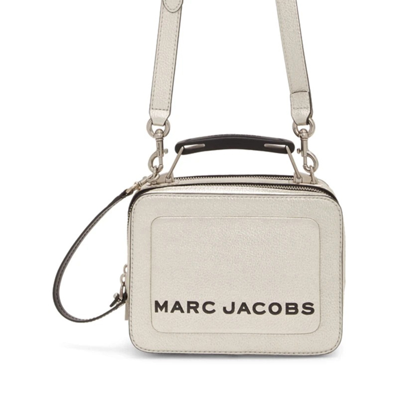 SSENSE折扣 SSENSE優惠 SSENSE PROMO CODE
Marc Jacobs特價 Marc Jacobs優惠 Marc Jacobs折扣
Marc Jacobs The Box Marc Jacobs餐盒包 Marc Jacobs餐盒袋
Marc Jacobs
Peanuts 'The Mini' Box Bag