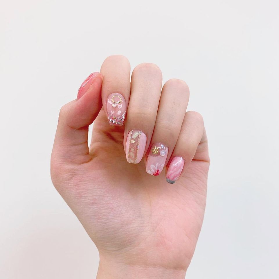 修甲 修腳甲 整指甲 水晶甲 香港 美甲店 GEL甲 尖沙咀 GEL 甲 中環 GEL 甲 銅鑼灣 GEL 甲 nail causeway bay